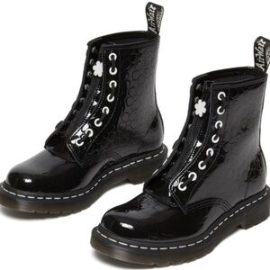 Dr. Martens 1460 Jungle Flower Emboss Black Glossy Floral Boots